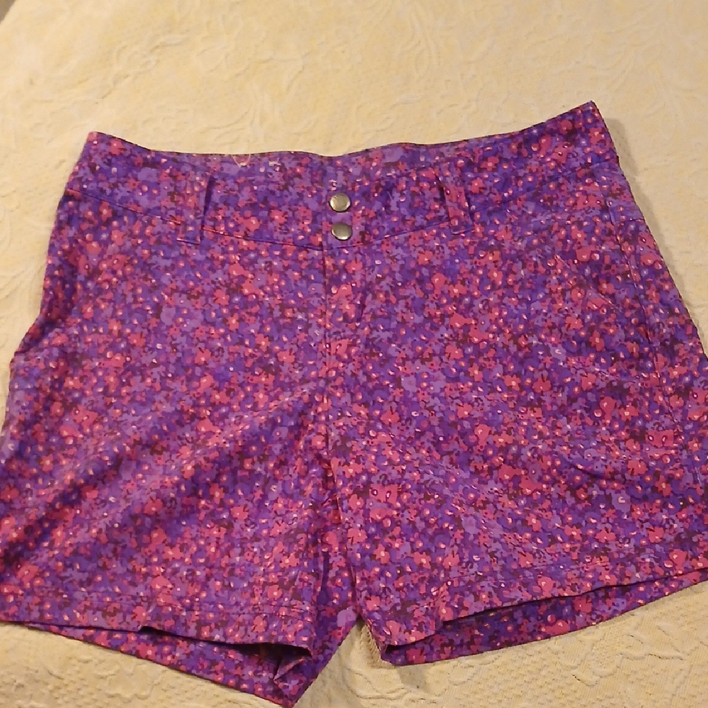 Columbia Omni-shield Floral Shorts Size 8